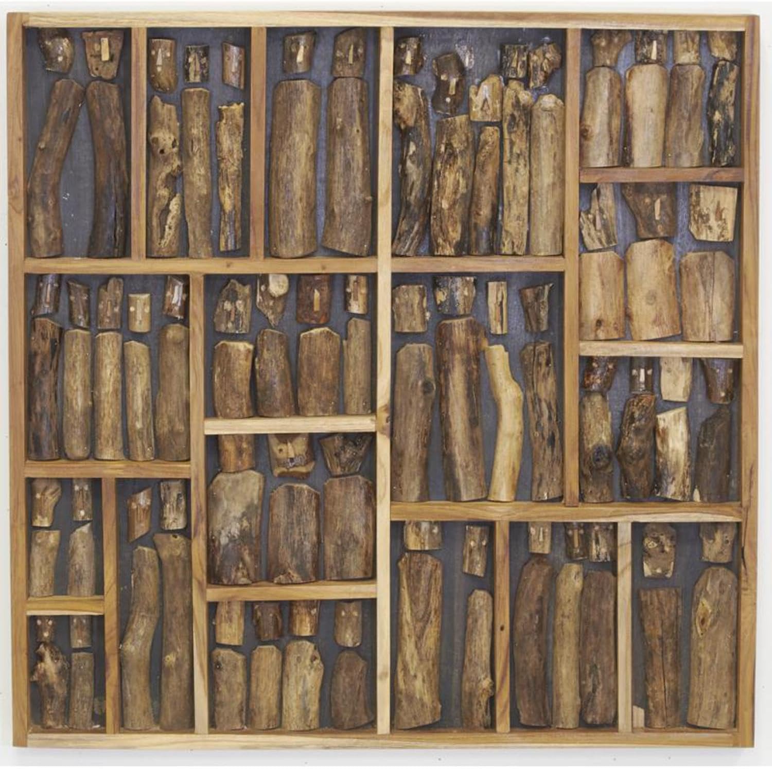 Décoration Murale en Bois Flotté de Teck Recyclé - Personnages Sculptés - Cadre Rectangulaire à Suspendre - Grand Format 100 x 100 cm - Vendu à la pièce