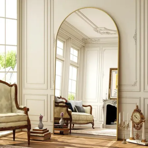 Test Koonmi Miroir sur pied 171 x 76 cm : le grand miroir arche doré qui fait le taf sans exploser le budget