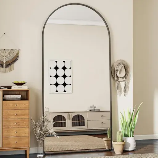 Test Koonmi 76 x 171 cm : le grand miroir bombé qui fait le taf sans se ruiner